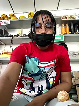 Kyra__Rose live sex cam