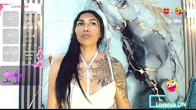 khiara_moretti live sex cam