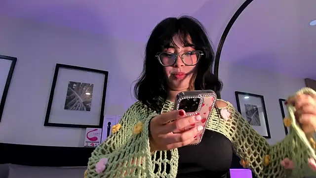 vi_anaya's cam snapshot