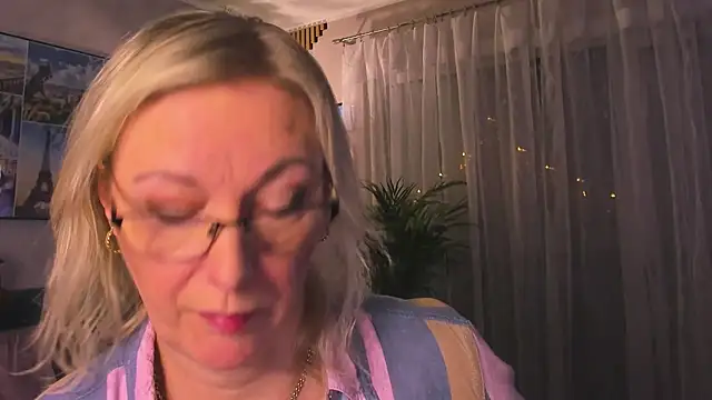 vanessa_chat's cam snapshot