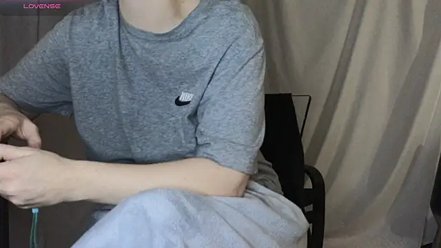 Mia_G0ld's cam snapshot