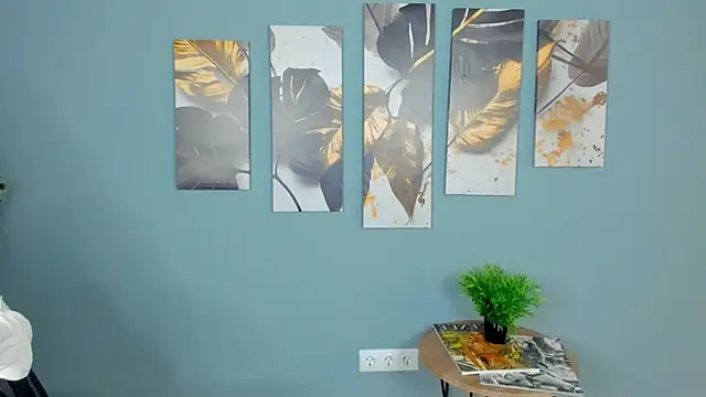 LilianSwall live sex cam