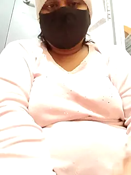 Desi_Biwi's cam snapshot