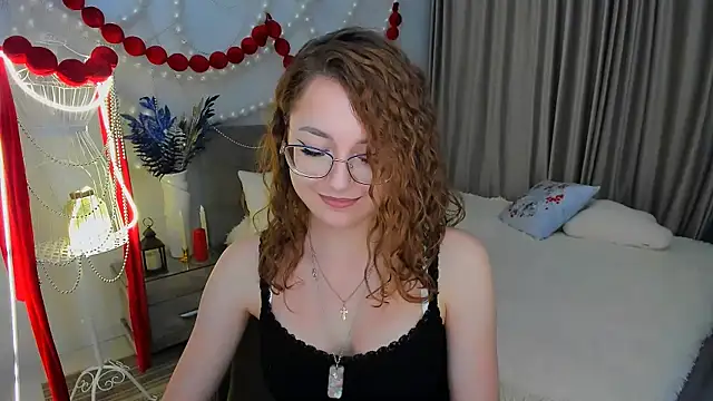 SereneFlame live sex cam