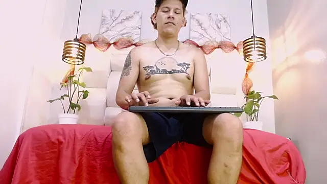 Caliche_1 live sex cam