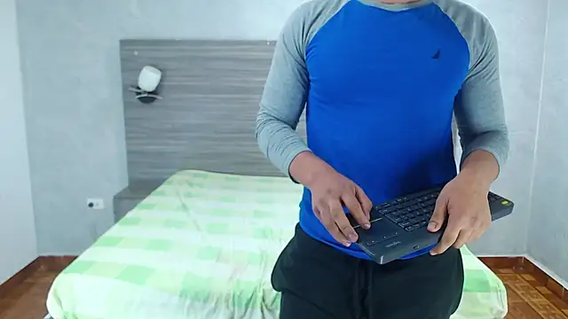 Loony_Zion live sex cam