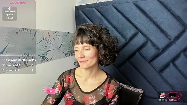 Valery_More__ live sex cam