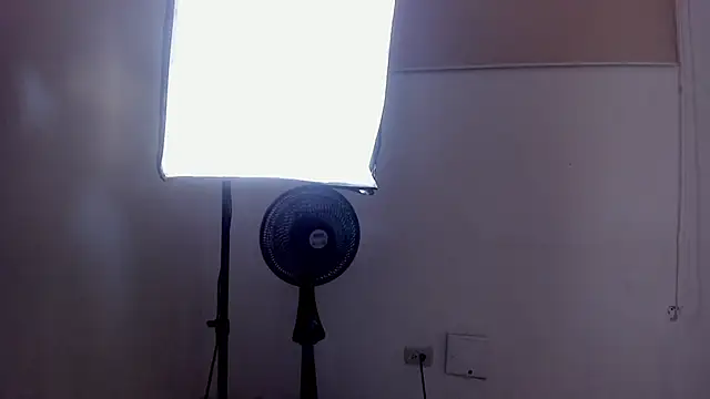 GahiaBelucci live sex cam