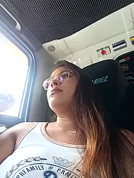 Latina_sexy1 live sex cam