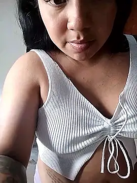 NoaBaker live sex cam