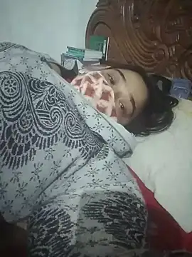 momo_loves's cam snapshot