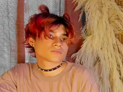 Leo_Glow live sex cam