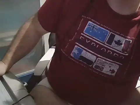 iron_boy80 live sex cam