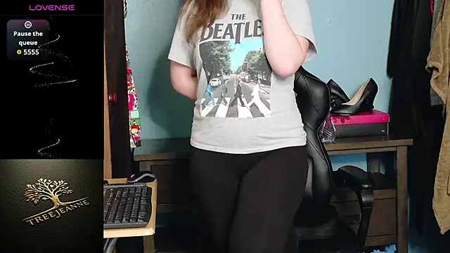 TreeJeanne's cam snapshot