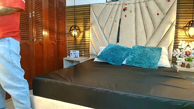 Sharom_Aroom live sex cam