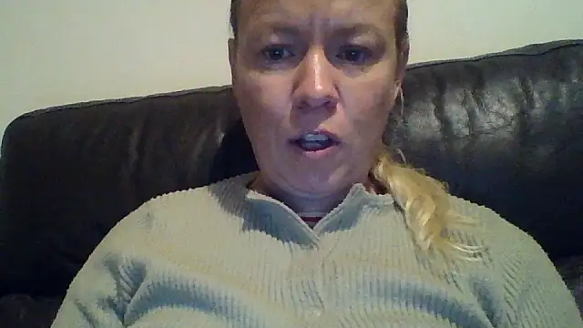 jennyblondeuk's cam snapshot