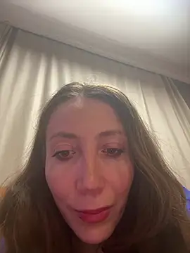 HellaryTourent's cam snapshot