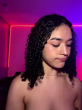 crystal_dlun's cam snapshot