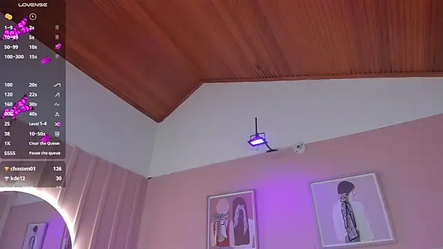 elodie_walker's cam snapshot