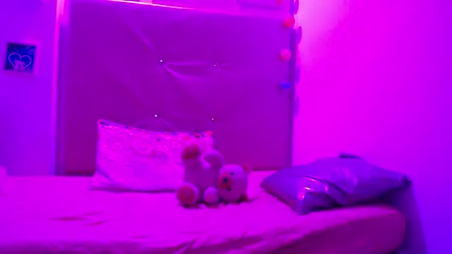 iam__lukas__'s cam snapshot