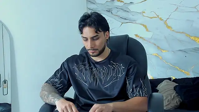 Miike_Stone1's cam snapshot