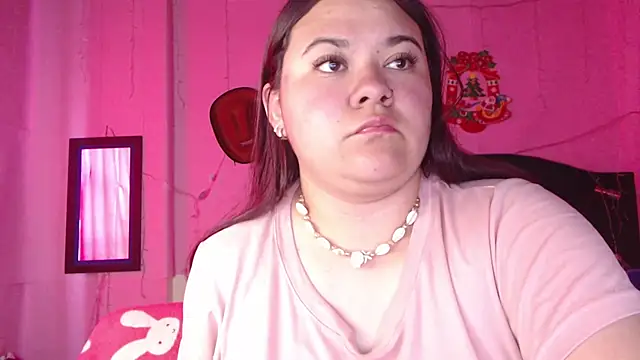 NikkiRous_'s cam snapshot