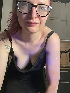 coy_girl_'s cam snapshot