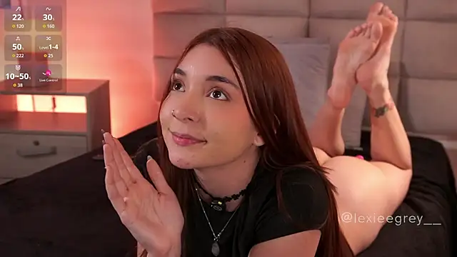 lexiee_grey_'s cam snapshot