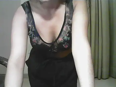 short_girl_'s cam snapshot