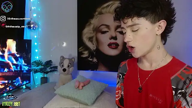 maxiy_001 live sex cam