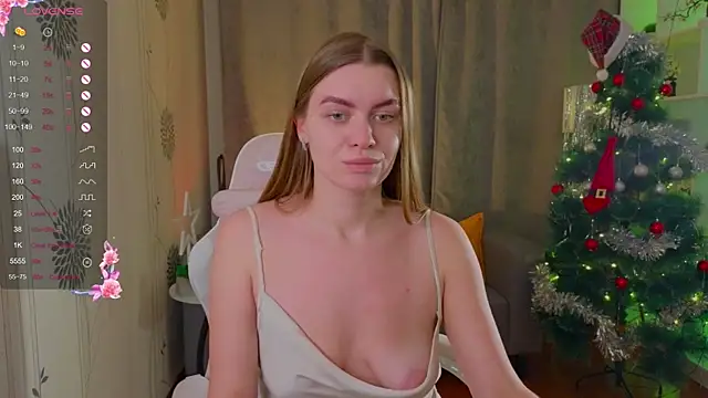 Lovella_Lips live sex cam