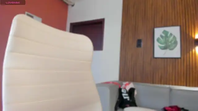 seraphine_arabic's cam snapshot