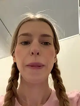 kira_mia's cam snapshot