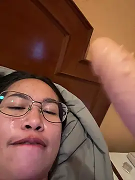 Ponthip live sex cam