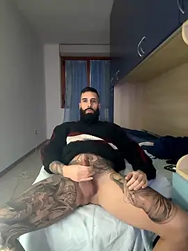 Gioeltoro89 live sex cam