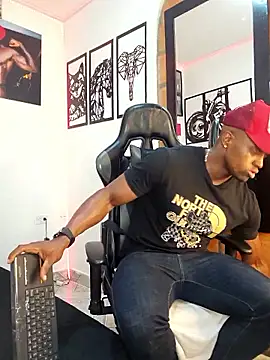 MIKE_KILIANjs's cam snapshot