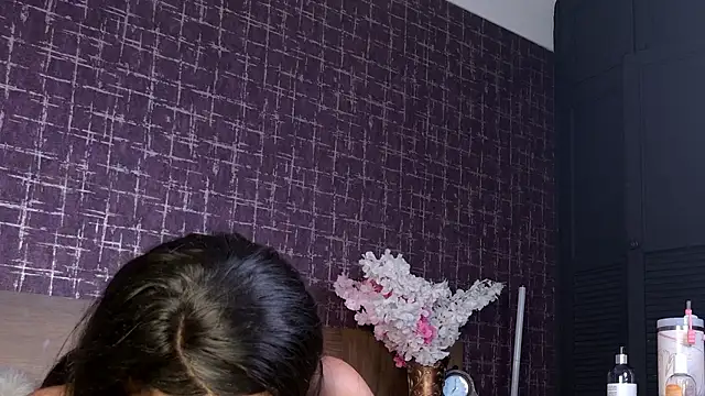 loana_vegas's cam snapshot