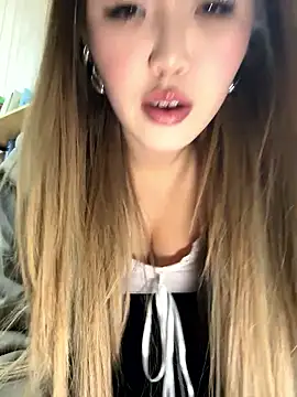 Aiko_Yumi live sex cam