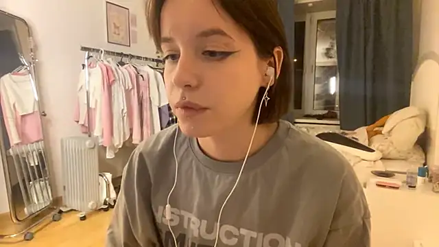 KatiCropley's cam snapshot