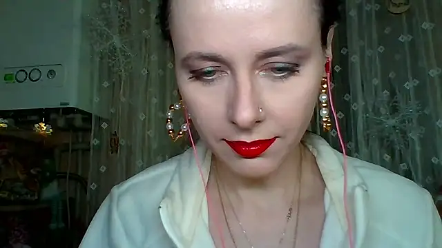 LuminousLady live sex cam