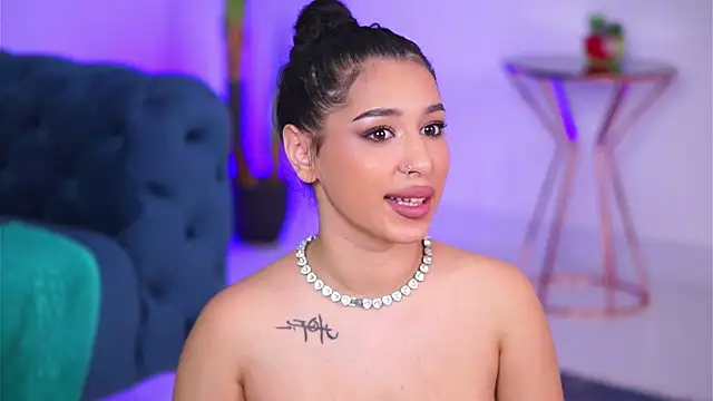 IvyPlush's cam snapshot