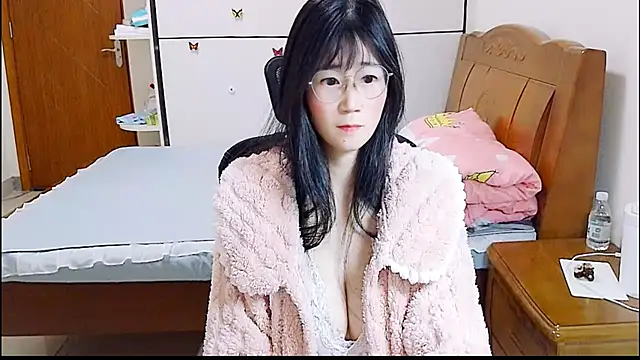 Strawberry_baby live sex cam