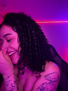 crystal_dlun's cam snapshot