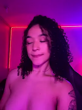 crystal_dlun's cam snapshot