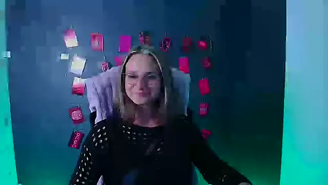 Melodie_Aster's cam snapshot