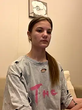 Mila_sweet_23 live sex cam