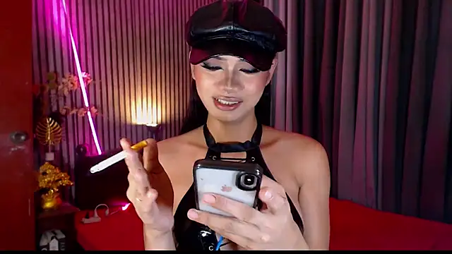 Unforgettablejulia live sex cam