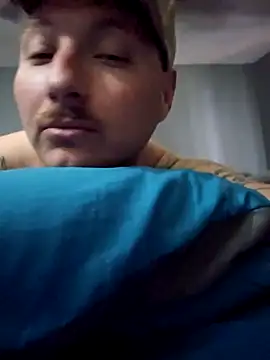 MrBiggBallz live sex cam