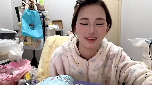 Ann-cookie's cam snapshot