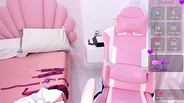 Karoline_spec's cam snapshot